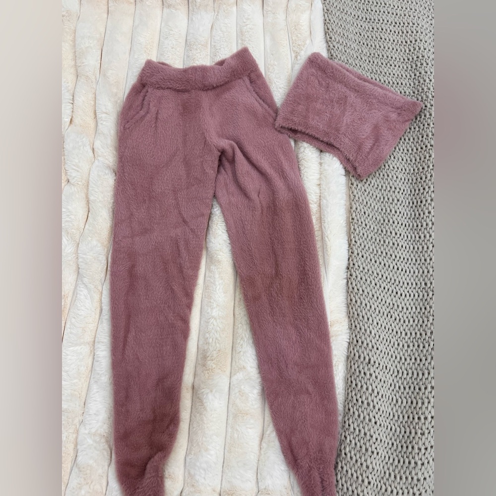 Forever 21 Plush Mauve set